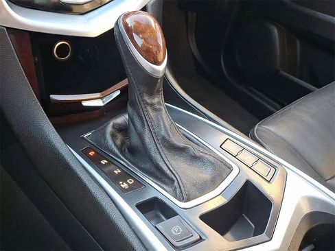 Used 2014 Cadillac SRX Luxury w/ Driver Awareness Package image 12