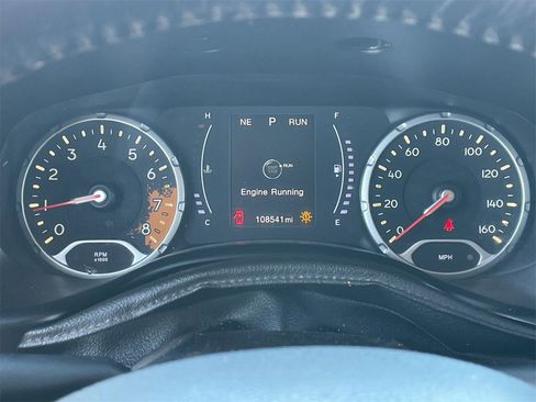 Used 2017 Jeep Renegade Sport w/ Power & Air Group image 29