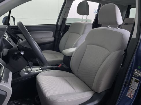 Used 2018 Subaru Forester 2.5i Premium AWD/4WD image 12