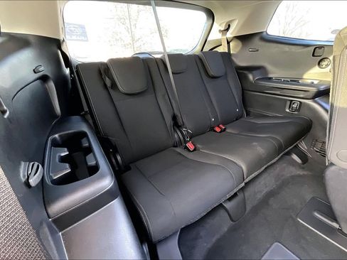 Certified 2024 Subaru Ascent Premium w/ Convenience Package image 31