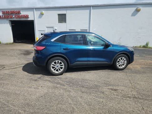Used 2020 Ford Escape SE FWD image 13