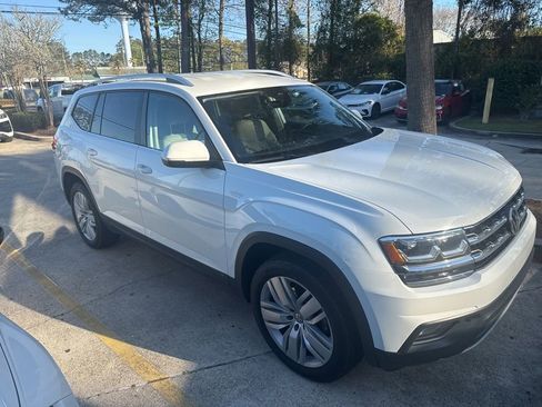 Used 2019 Volkswagen Atlas SE FWD image 2