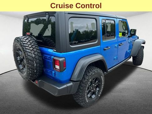 Used 2023 Jeep Wrangler Unlimited w/ Cold Weather Group AWD/4WD image 10