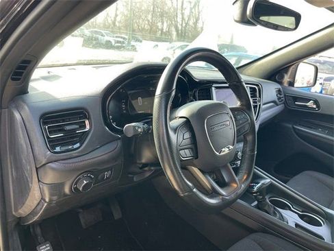 Used 2023 Dodge Durango GT image 9