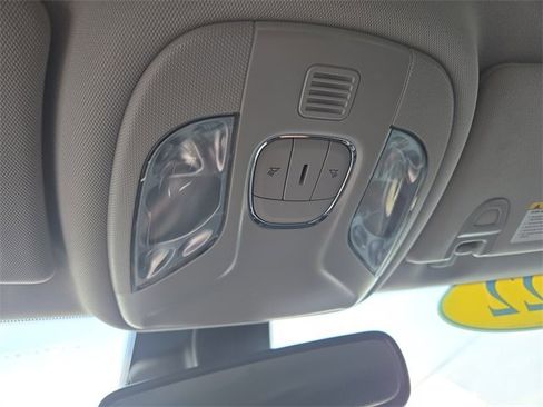 Used 2022 Jeep Compass Trailhawk image 25