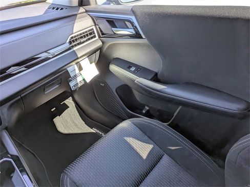New 2025 Mitsubishi Outlander ES image 16