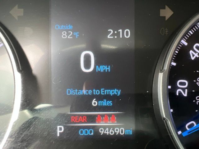 Used 2022 Toyota RAV4 XLE w/ Convenience Package AWD/4WD image 14
