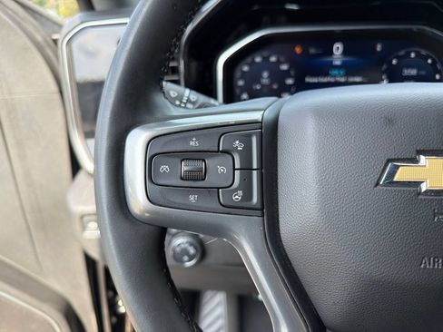 Used 2025 Chevrolet Silverado 1500 LT AWD/4WD image 16