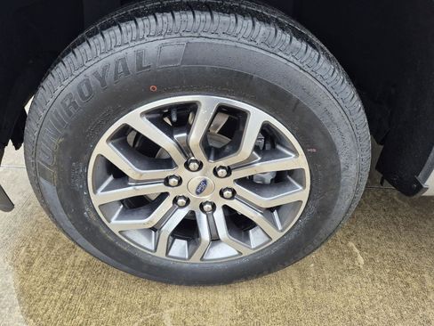 Certified 2022 Ford F150 Lariat image 3