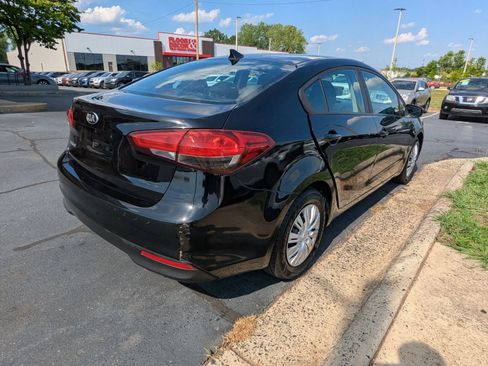 Used 2018 Kia Forte LX FWD image 7
