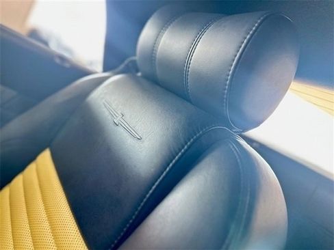 Used 2002 Ford Thunderbird image 24