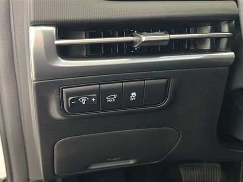 Certified 2025 Hyundai Tucson SEL AWD/4WD image 19