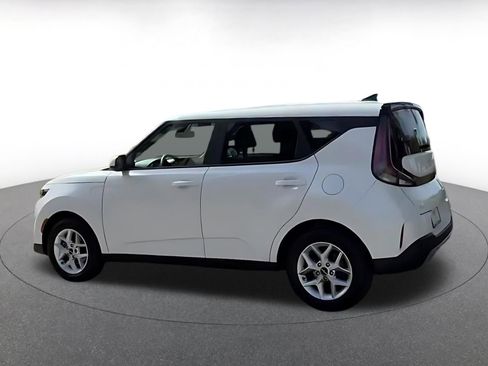 Used 2025 Kia Soul LX w/ LX Technology Package image 10