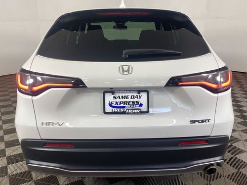 Used 2023 Honda HR-V Sport image 5