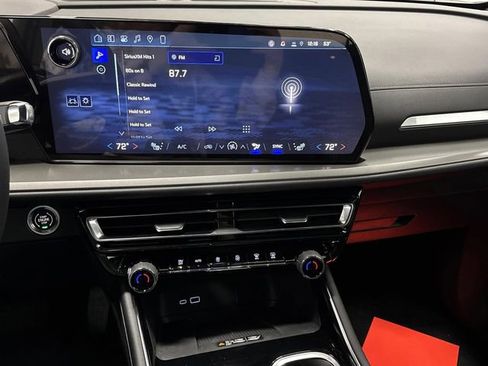 New 2026 Chevrolet Traverse LT w/ Driver Confidence Package image 8