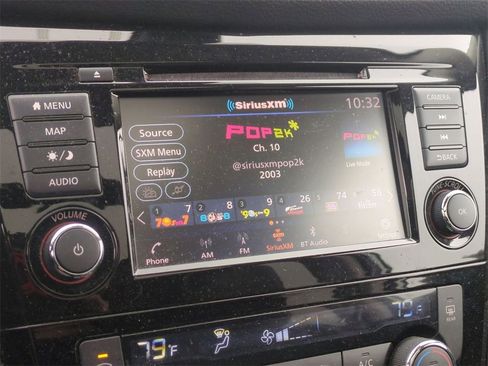 Used 2019 Nissan Rogue SL w/ Premium Package image 18