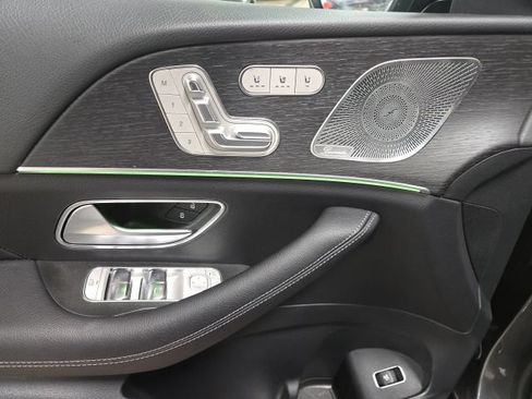 Used 2026 Mercedes-Benz GLS 450 4MATIC image 7