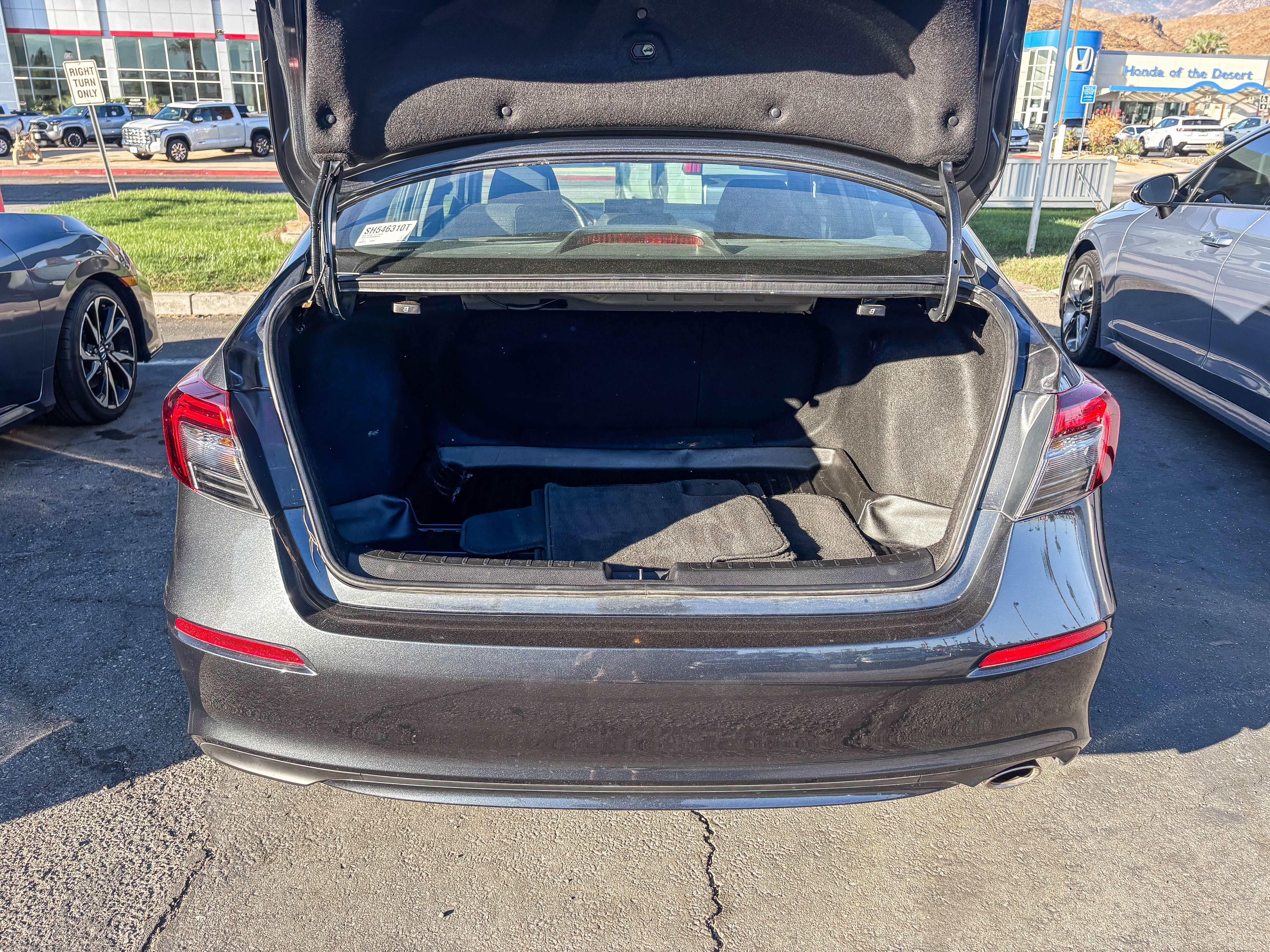Used 2025 Honda Civic Sport image 13