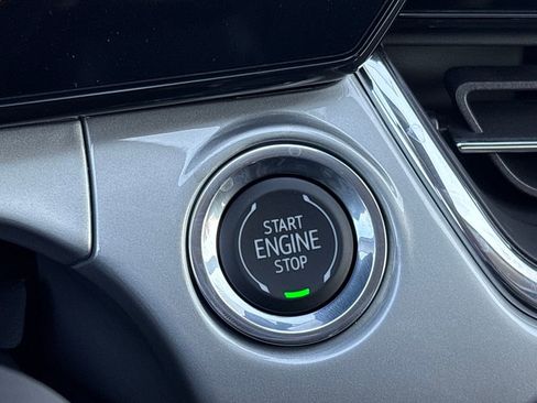 New 2026 Chevrolet Trax LT image 21