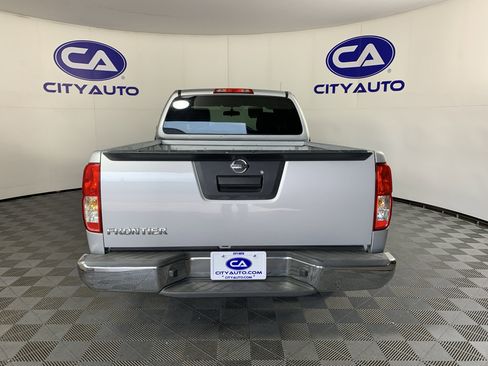 Used 2015 Nissan Frontier S RWD image 4