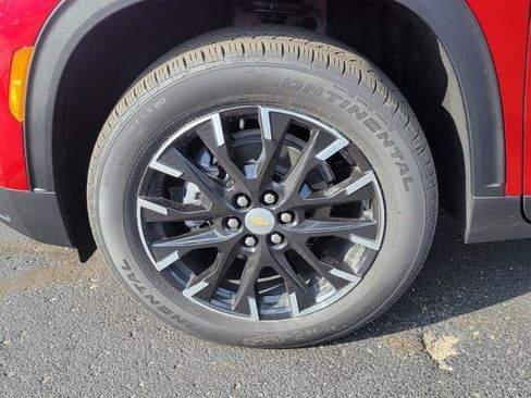 New 2026 Chevrolet Traverse LT w/ Sun and Wheel Package AWD/4WD image 5