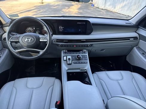 Used 2025 Hyundai Palisade SEL FWD image 9