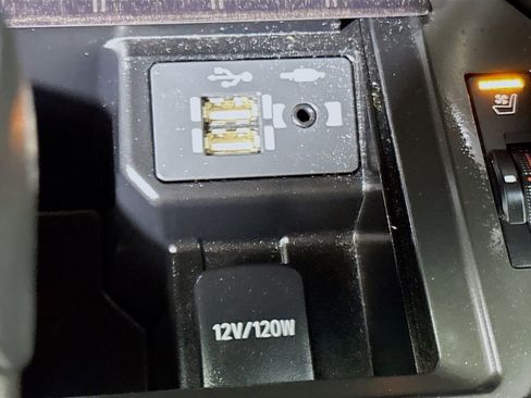 Used 2023 Lexus GX 460 Premium w/ Premium Package image 33