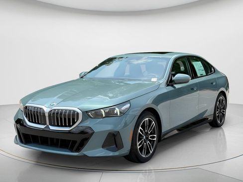 New 2027 BMW 530i w/ M Sport Package RWD image 1