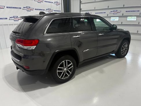 Used 2017 Jeep Grand Cherokee Limited AWD/4WD image 8