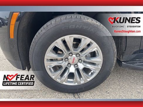 Used 2025 GMC Yukon Denali AWD/4WD image 16