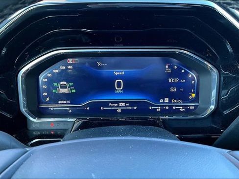 Used 2025 Chevrolet Silverado 1500 LT AWD/4WD image 14