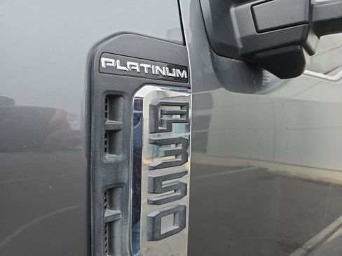Used 2024 Ford F350 Platinum image 11