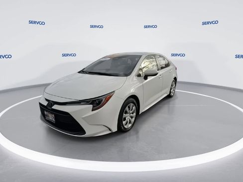 Used 2023 Toyota Corolla LE image 4