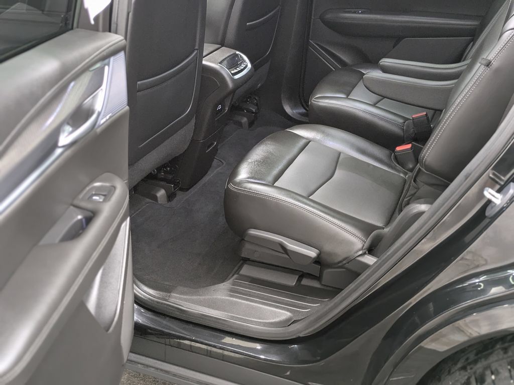 Used 2024 Cadillac XT6 Sport AWD/4WD image 37