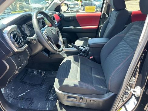 Used 2023 Toyota Tacoma SR5 AWD/4WD image 27