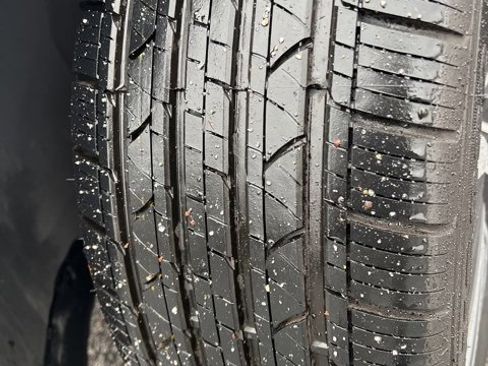 Used 2022 Volvo XC60 B5 Momentum w/ Protection Package Premier image 9