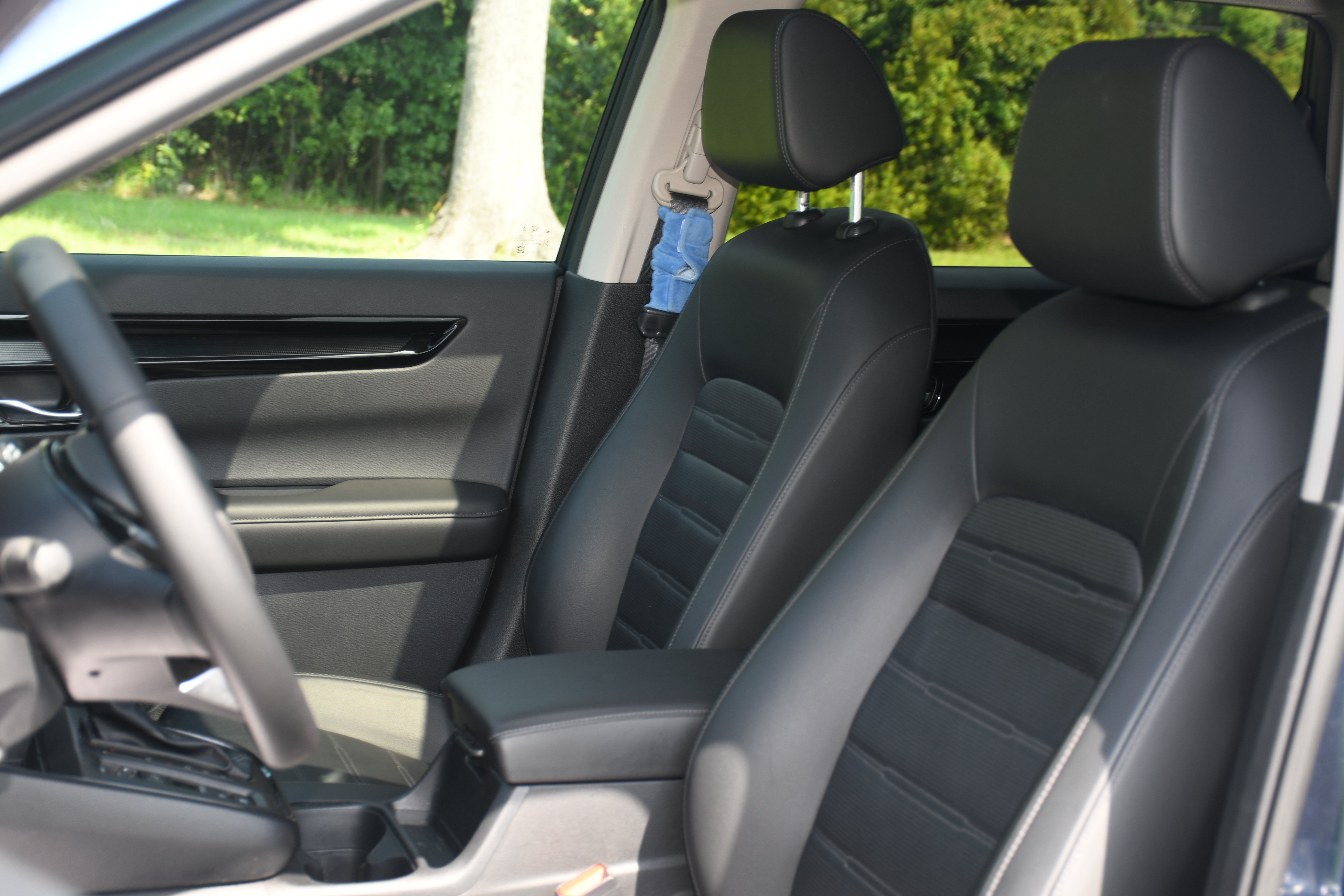 Used 2025 Honda CR-V EX-L image 13