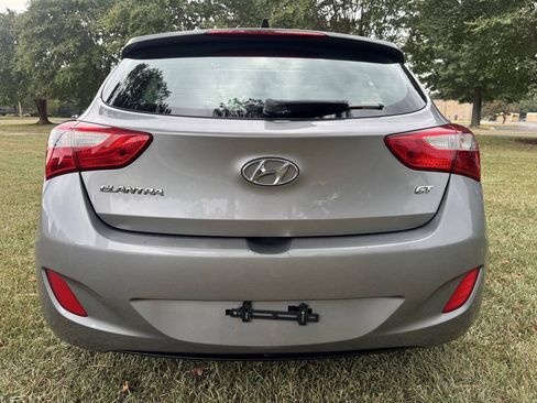 Used 2013 Hyundai Elantra GT w/ Style Pkg FWD image 10