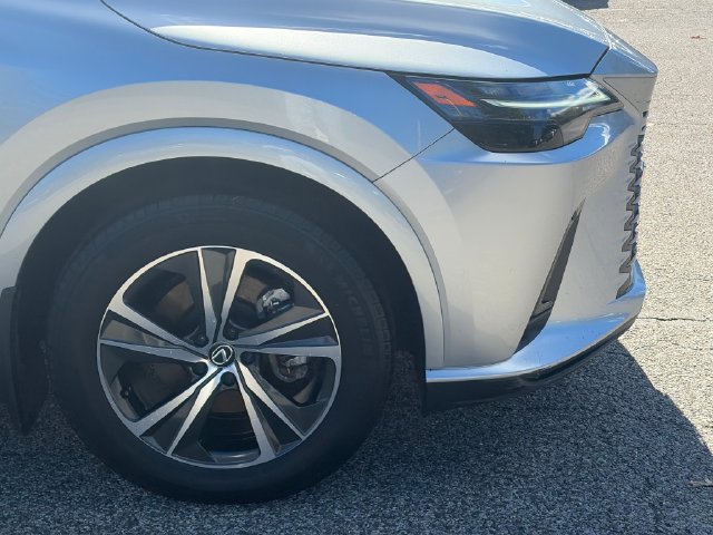 Used 2024 Lexus RX 350 Premium w/ Cold Area Package AWD/4WD image 10
