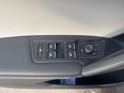 Used 2019 Volkswagen Tiguan SEL Premium R-Line w/ 3rd Row Seat Package image 13