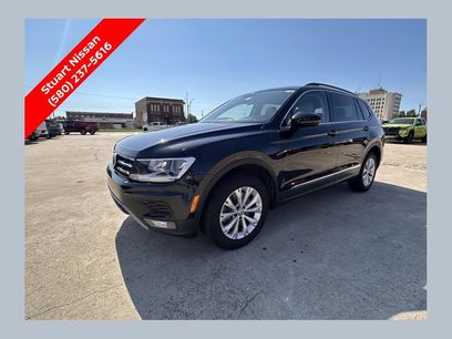 Used 2018 Volkswagen Tiguan SE w/ Front Fog Lights Package
