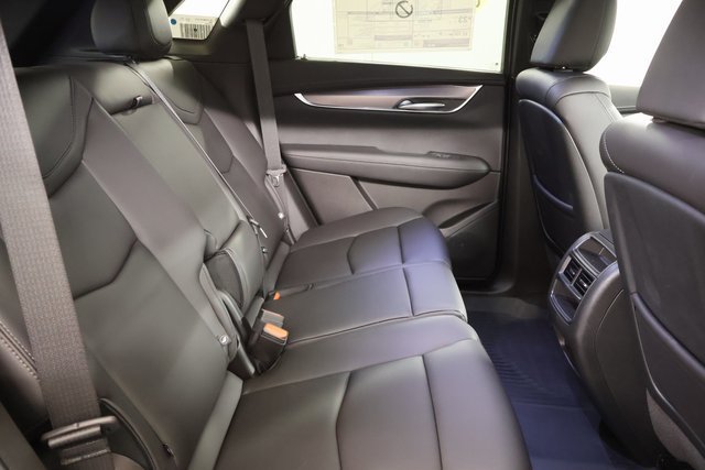 New 2026 Cadillac XT5 Luxury w/ LPO, Floor Liner Package AWD/4WD image 28