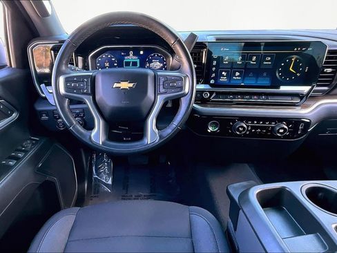 Used 2022 Chevrolet Silverado 1500 LT image 8