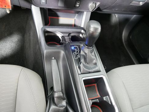 Used 2019 Toyota Tacoma SR w/ SR Convenience Package image 24