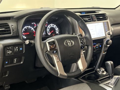 Used 2021 Toyota 4Runner SR5 image 14