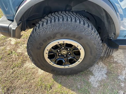 Used 2021 Ford Bronco Black Diamond w/ Sasquatch Package image 4