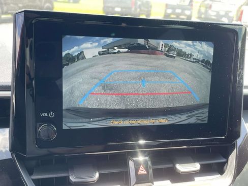 Used 2026 Toyota Corolla SE FWD image 12