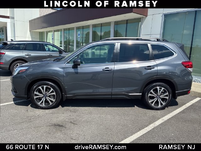 Used 2022 Subaru Forester Limited AWD/4WD image 2