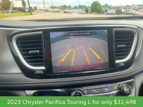 Used 2023 Chrysler Pacifica Touring-L w/ S Appearance Package AWD/4WD image 35