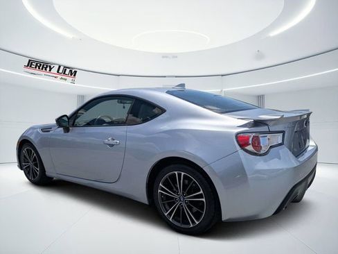 Used 2016 Subaru BRZ Limited w/ Popular Package #6A RWD image 5